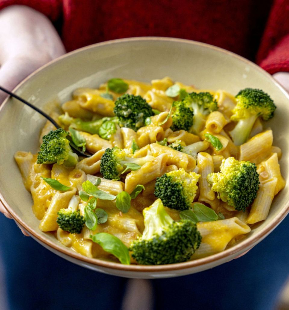 Vegan Broccoli Mac and Cheese | Amisa