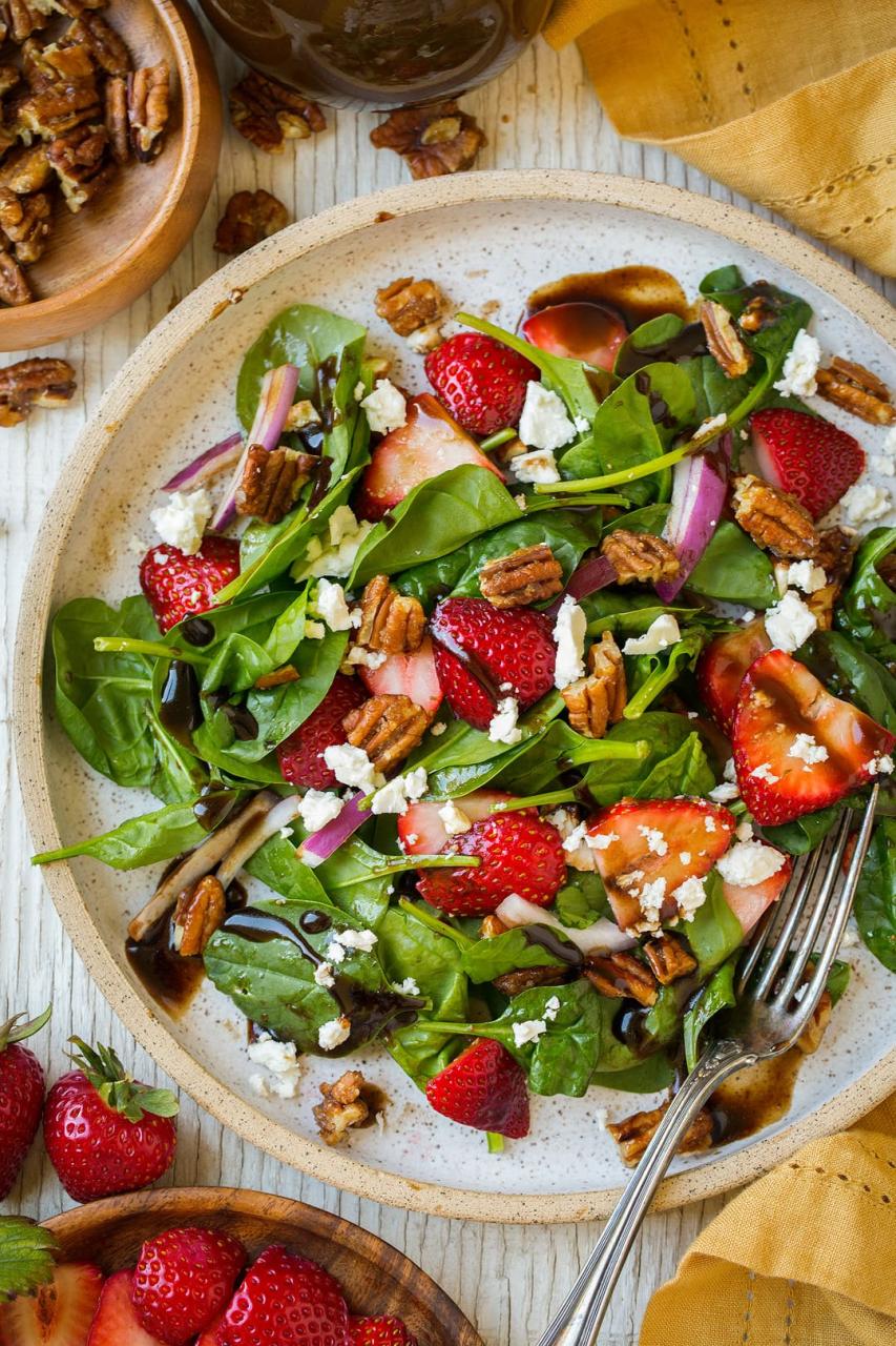 Strawberry Spinach Salad (with Balsamic Vinaigrette) - Cooking Classy