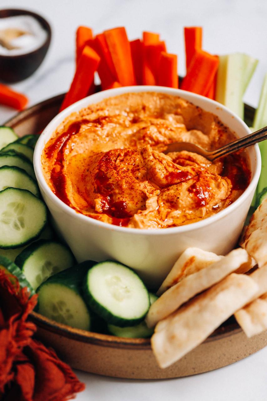 Spicy Chipotle Hummus (10 Minutes!) - Minimalist Baker Recipes