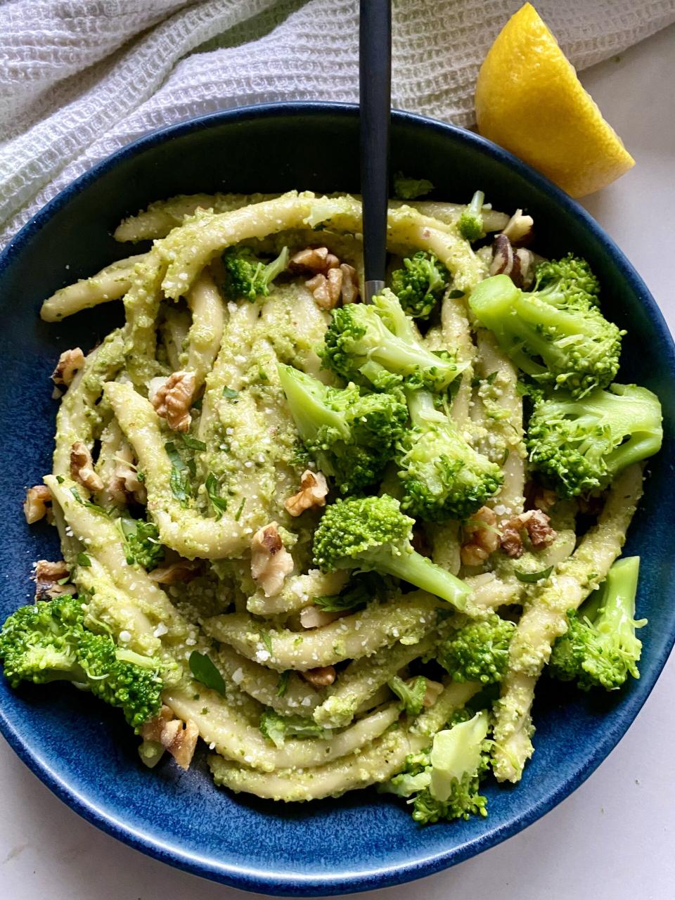 Quick Broccoli Pesto Pasta - Hungry Happens
