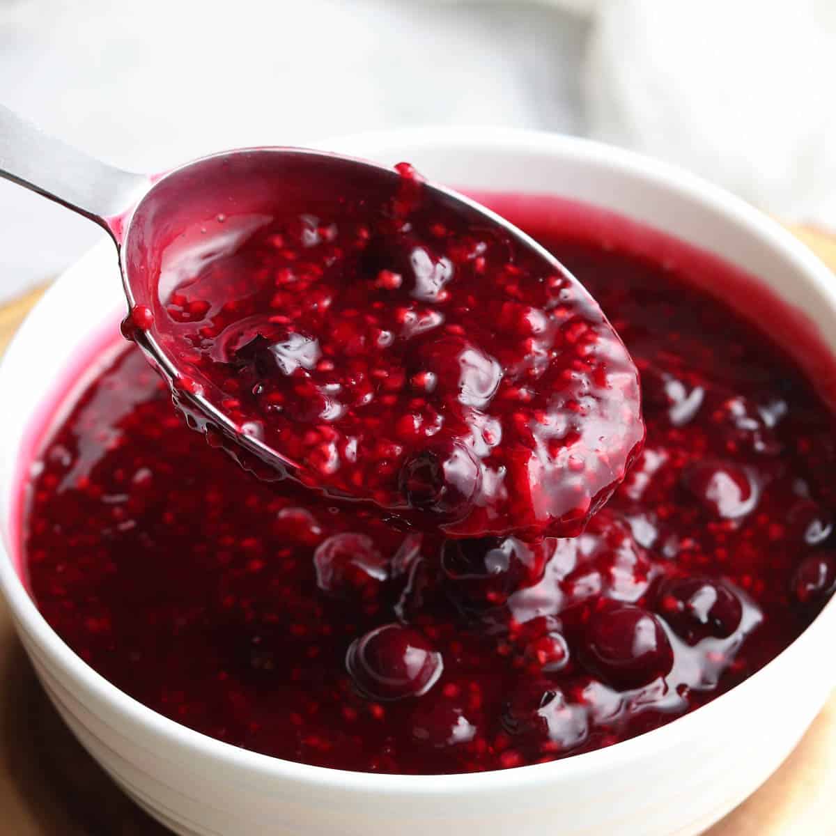 Simple Berry Sauce - Vegan Blueberry